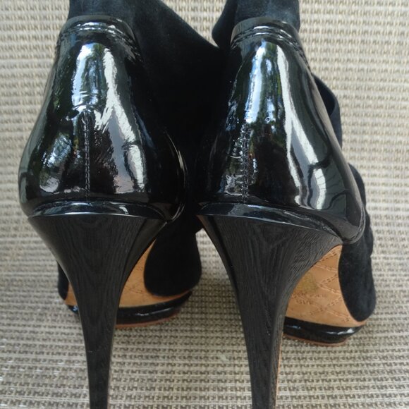 L.A.M.B. Gwen Stefani Women's 8 Boots, Slouchy Suede Ruched Ankle Platform Heels - Picture 7 of 12